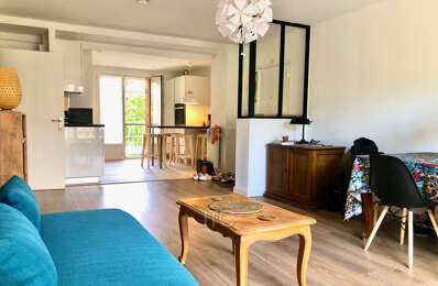 location appartement 1 300 € CC /mois à proximité de Châteauneuf-le-Rouge (13790)