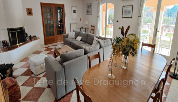 Villa / Maison 11 pièces  à vendre Draguignan 83300
