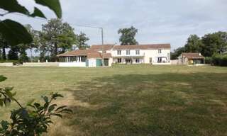 Maison 17 Pièces 377 m² à vendre à Le Dorat (87210)