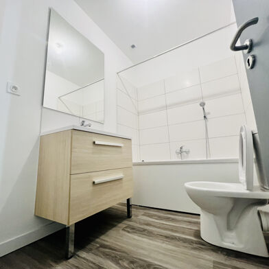 Immeuble  242000 €