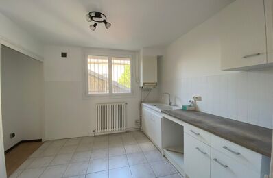 location appartement 560 € CC /mois à proximité de Saint-Lattier (38840)