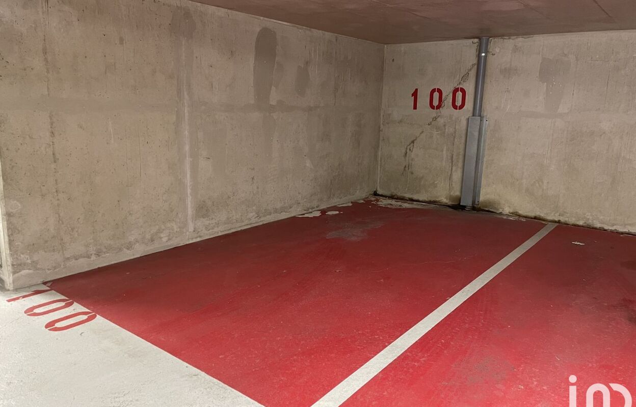 garage  pièces 13 m2 à louer à Paris 13 (75013)