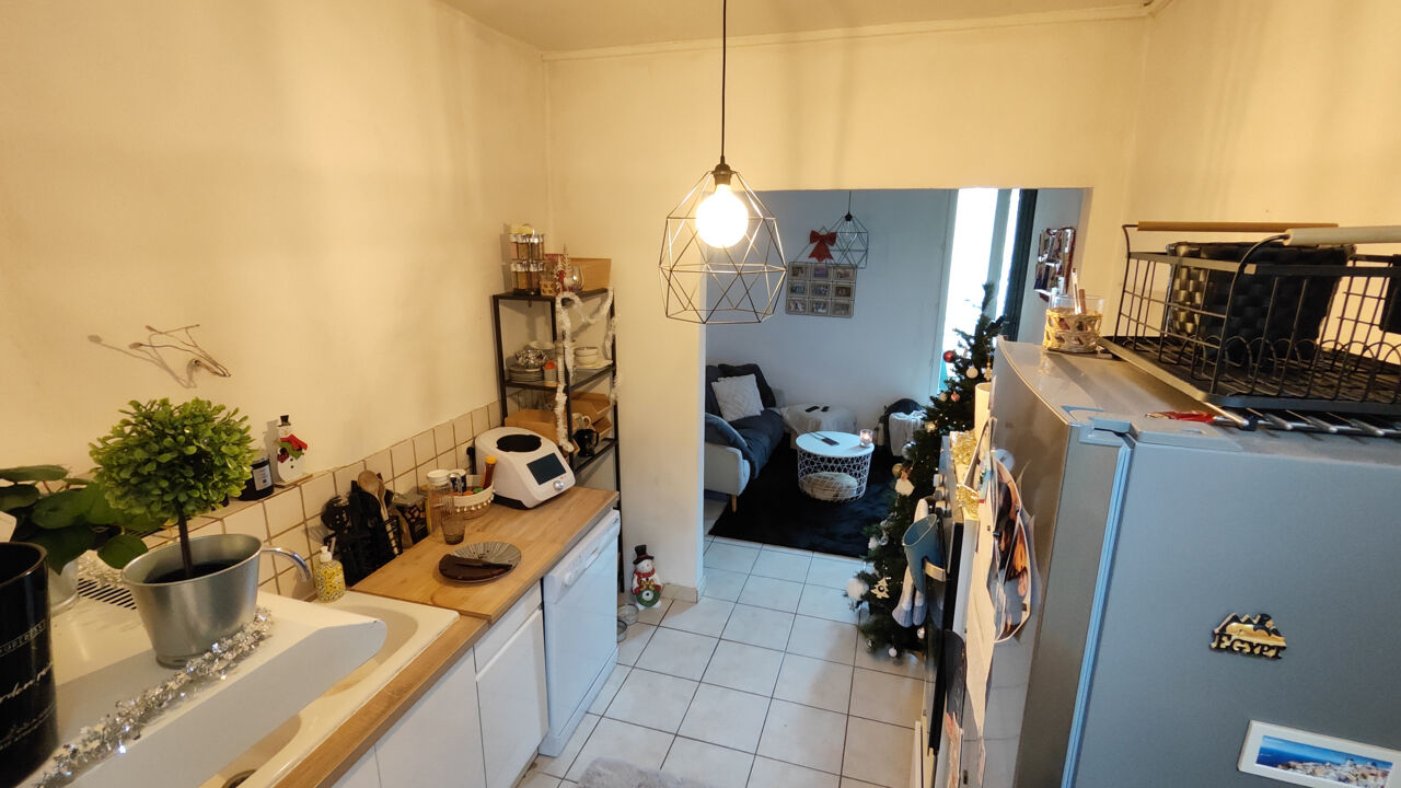 immeuble  pièces 1 m2 à vendre à Aspiran (34800)