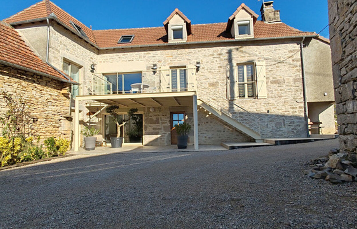 maison 10 pièces 288 m2 à vendre à Saint-Jean-de-Laur (46260)