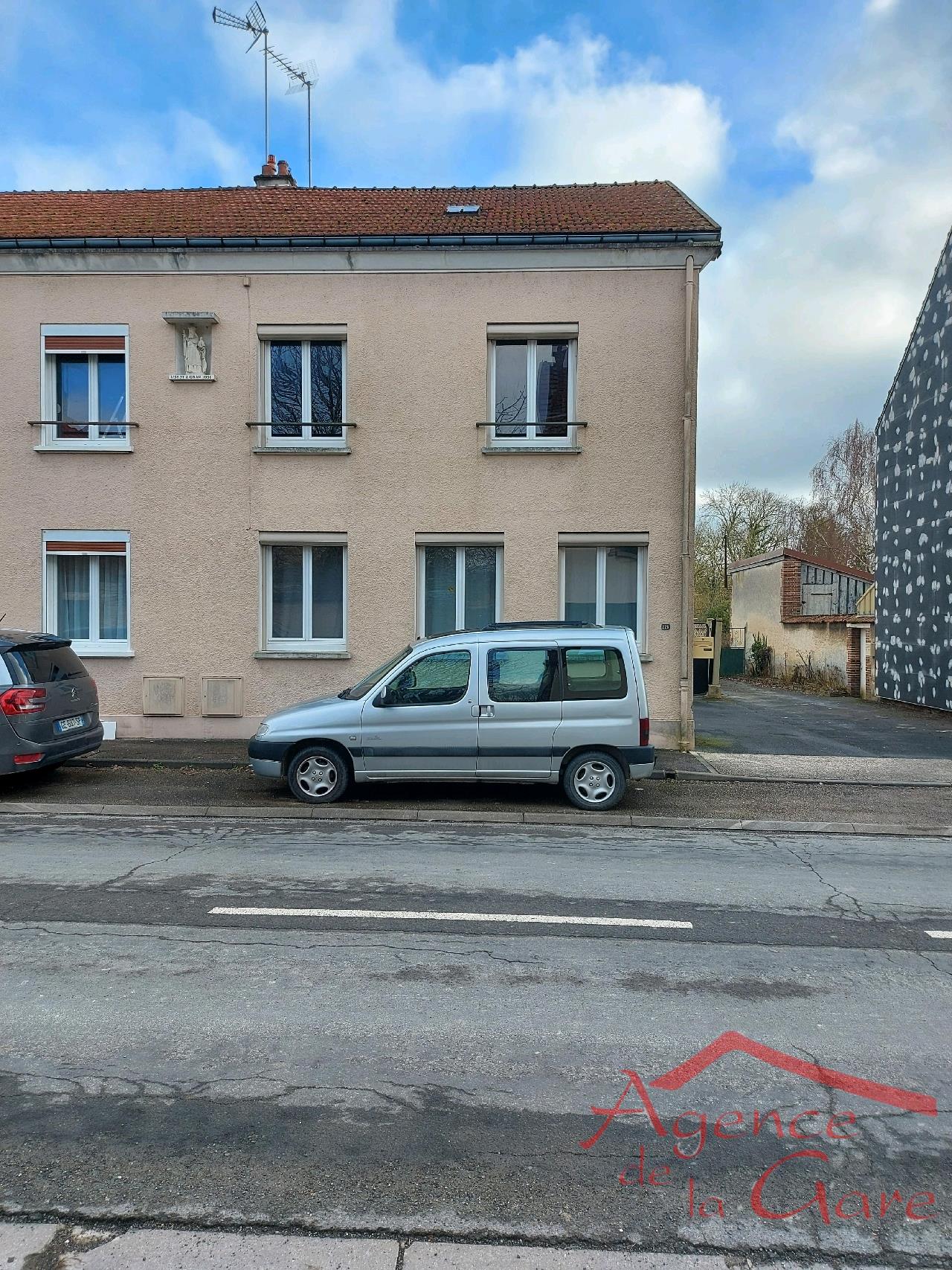 Villa / Maison 4 pièces  à vendre Fère-Champenoise 51230