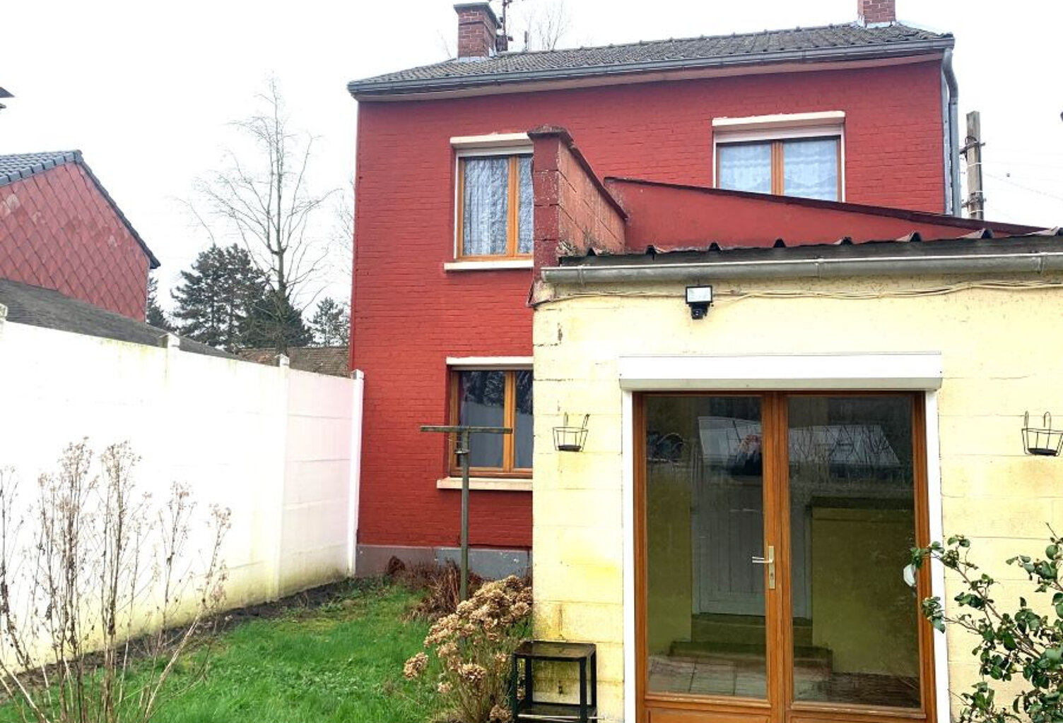 Maison individuelle de 1967 bâtie sur une parcelle de 274m2 — photo 1