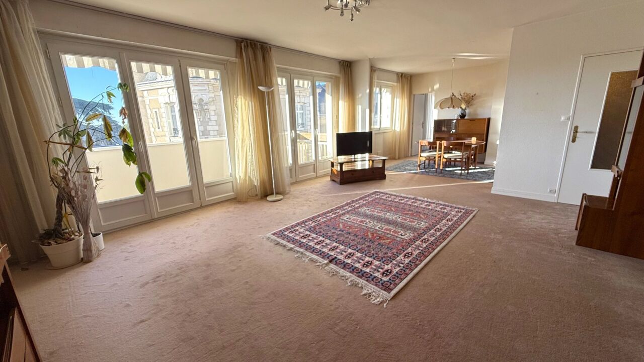 appartement 4 pièces 126 m2 à vendre à Poitiers (86000)