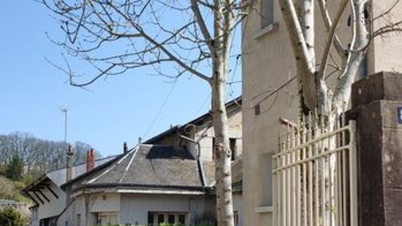 immeuble  pièces 303 m2 à vendre à Montval-sur-Loir (72500)