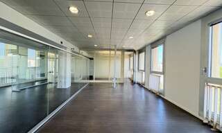 Bureau  796 m² à louer à Villeurbanne (69100)