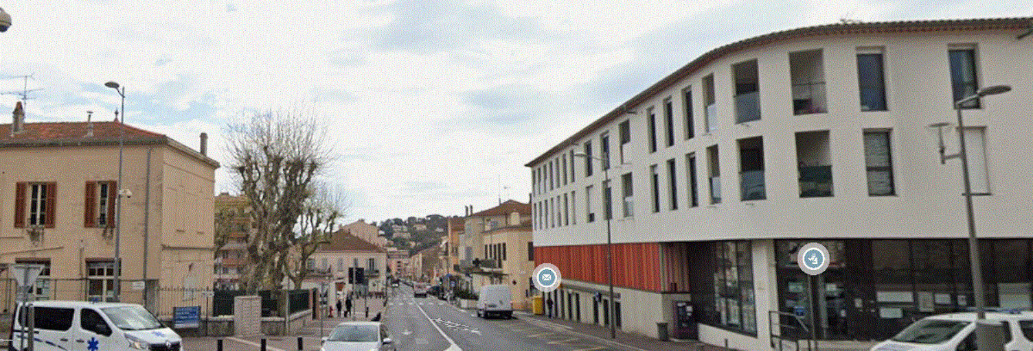 Garage  140 m² à vendre à Vallauris (06220)