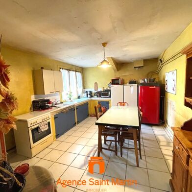 Appartement 8 pièces 93000 €