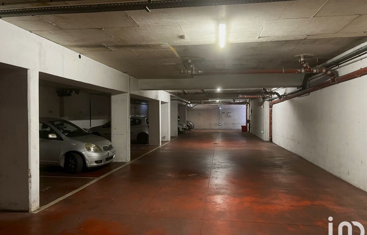 garage  pièces 172 m2 à vendre à Marseille 13 (13013)