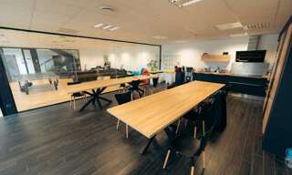 Bureau  800 m² à louer à Guipavas (29490)