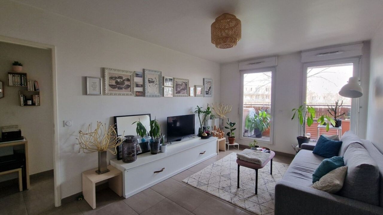 appartement 3 pièces 66 m2 à vendre à Saint-Thibault-des-Vignes (77400)