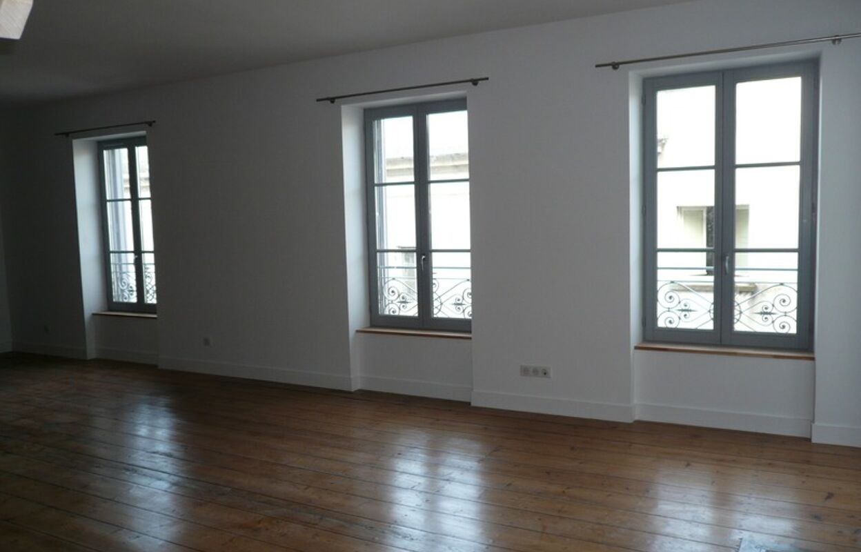 appartement 5 pièces 110 m2 à louer à Cognac (16100)