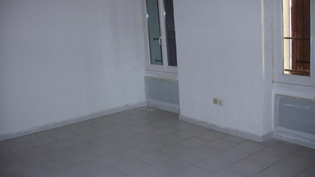 appartement 3 pièces 51 m2 à louer à Sénas (13560)