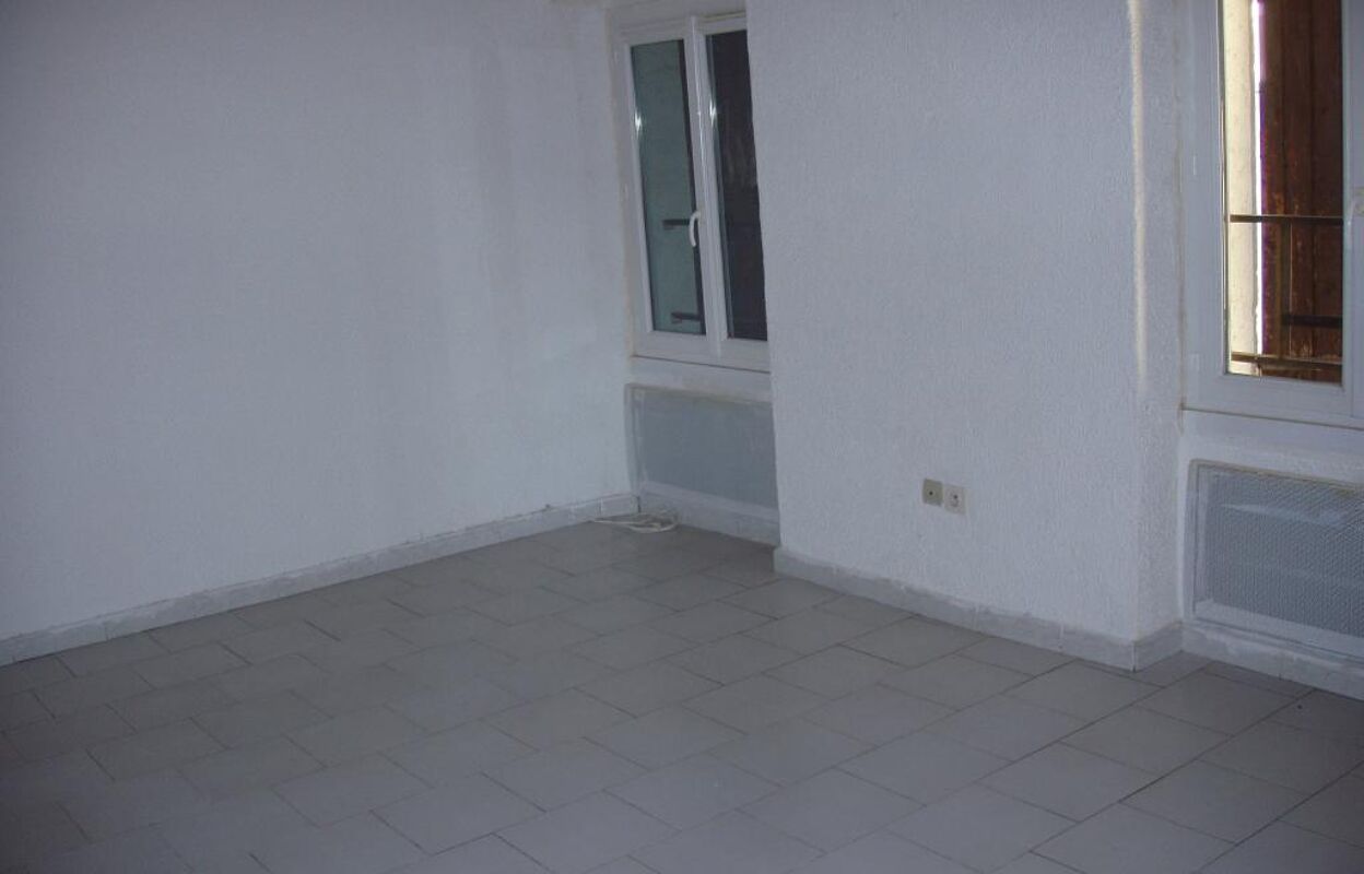 appartement 3 pièces 51 m2 à louer à Sénas (13560)