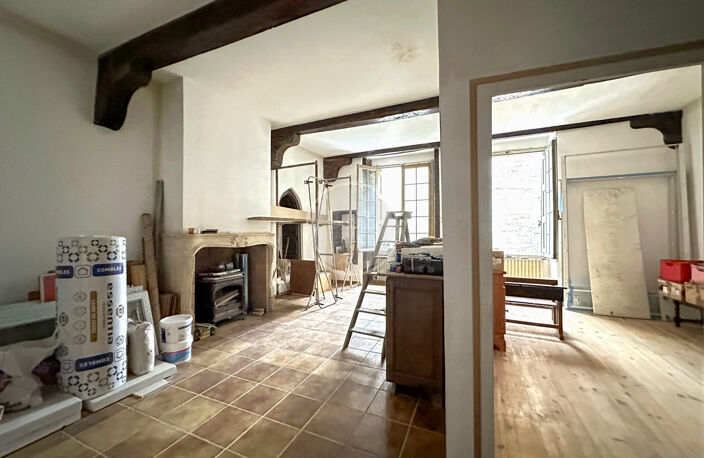MAISON DE VILLE AVEC LOCAL COMMERCIAL — photo 2