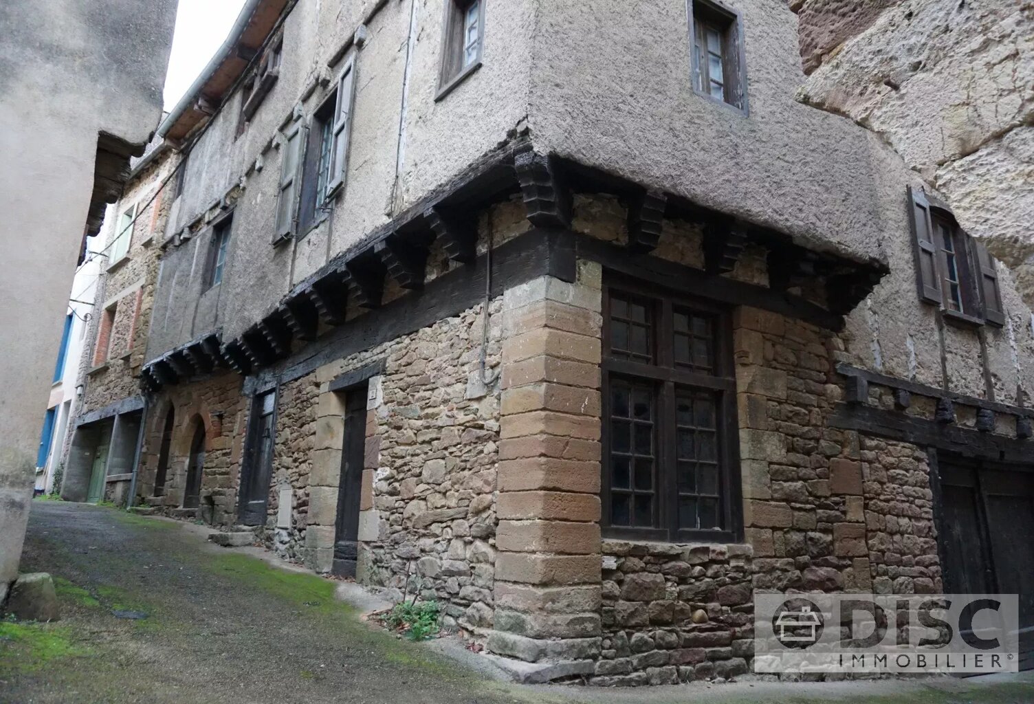 Charmante et spacieuse maison de village médievale — photo 1