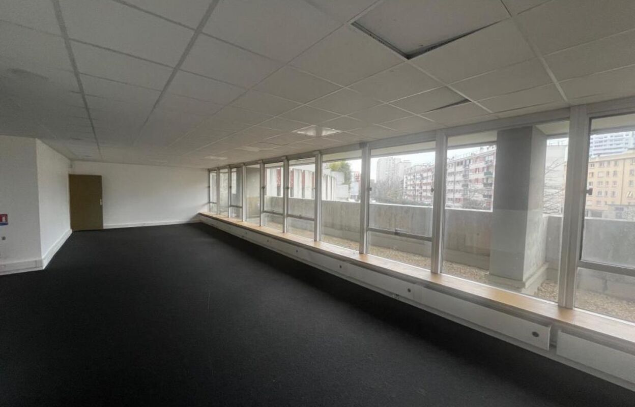 bureau  pièces 186 m2 à vendre à Maisons-Alfort (94700)