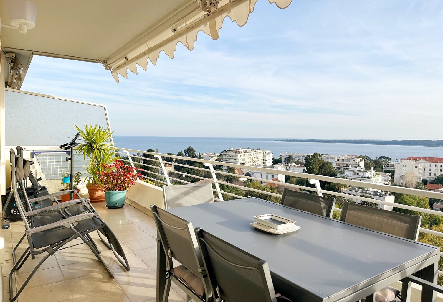 CANNES BASSE CALIFORNIE, au sein d'une prestigieuse résidence sécurisée — photo 1