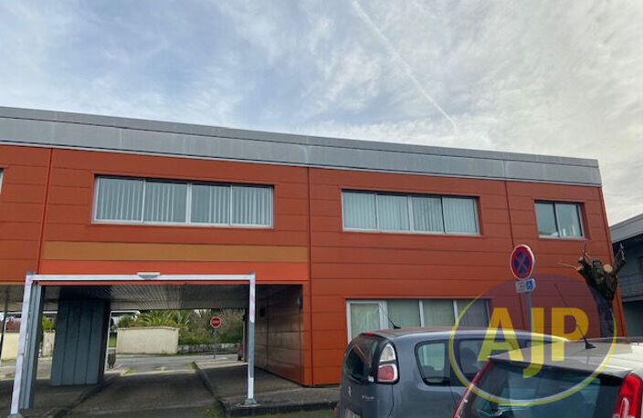 Local d'activité de 173 m2 Axe Bordeaux-Soulac ! — photo 4