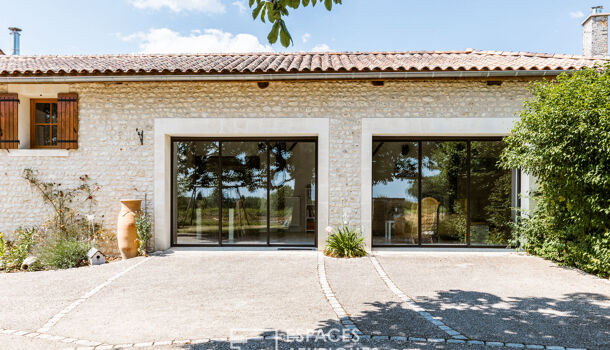 Villa / Maison 10 pièces  à vendre Jonzac 17500