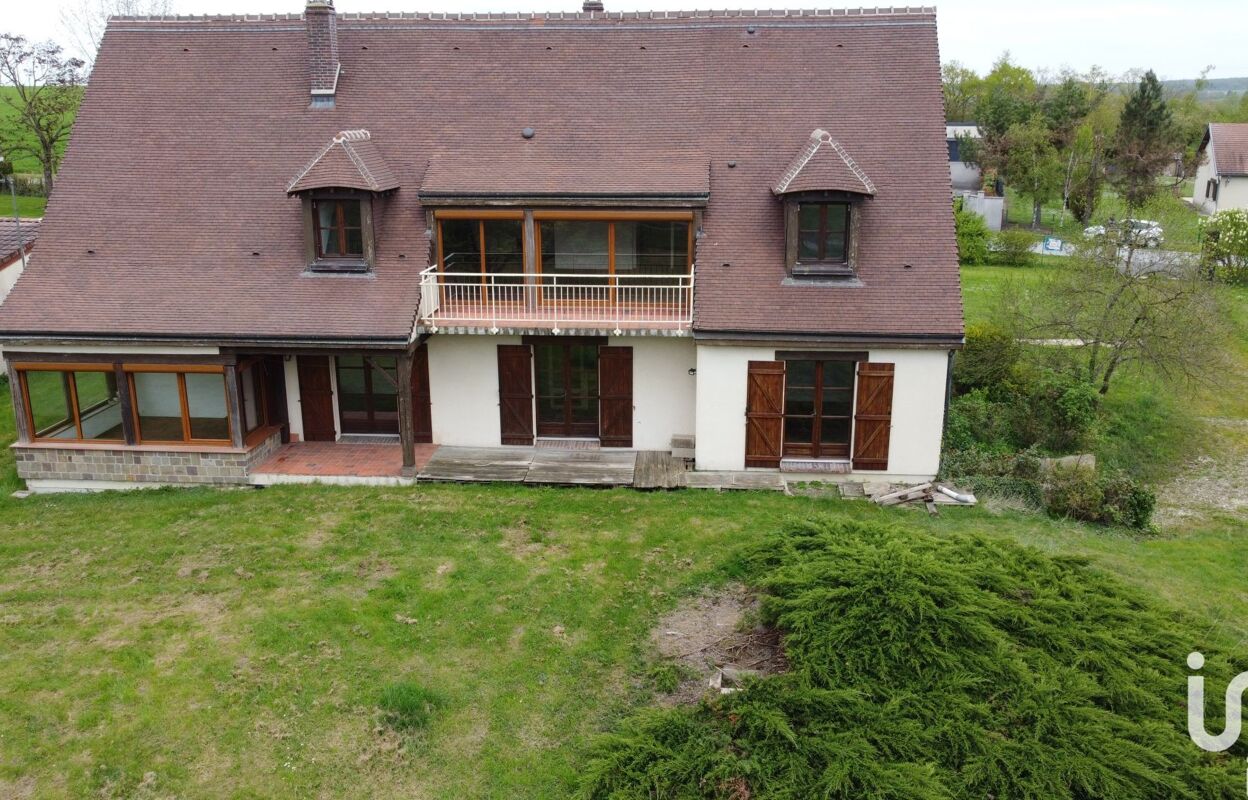 maison 6 pièces 208 m2 à vendre à Savigny-sur-Aisne (08400)
