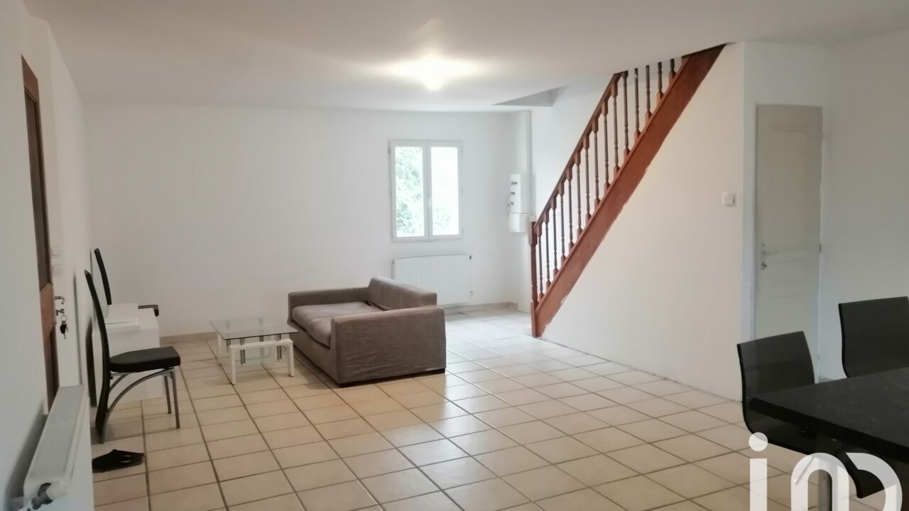 appartement 3 pièces 69 m2 à vendre à Althen-des-Paluds (84210)