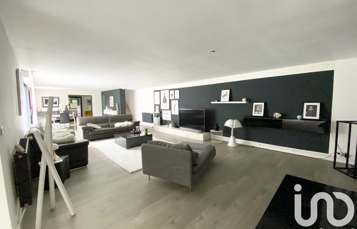 maison 7 pièces 275 m2 à vendre à La Cerlangue (76430)
