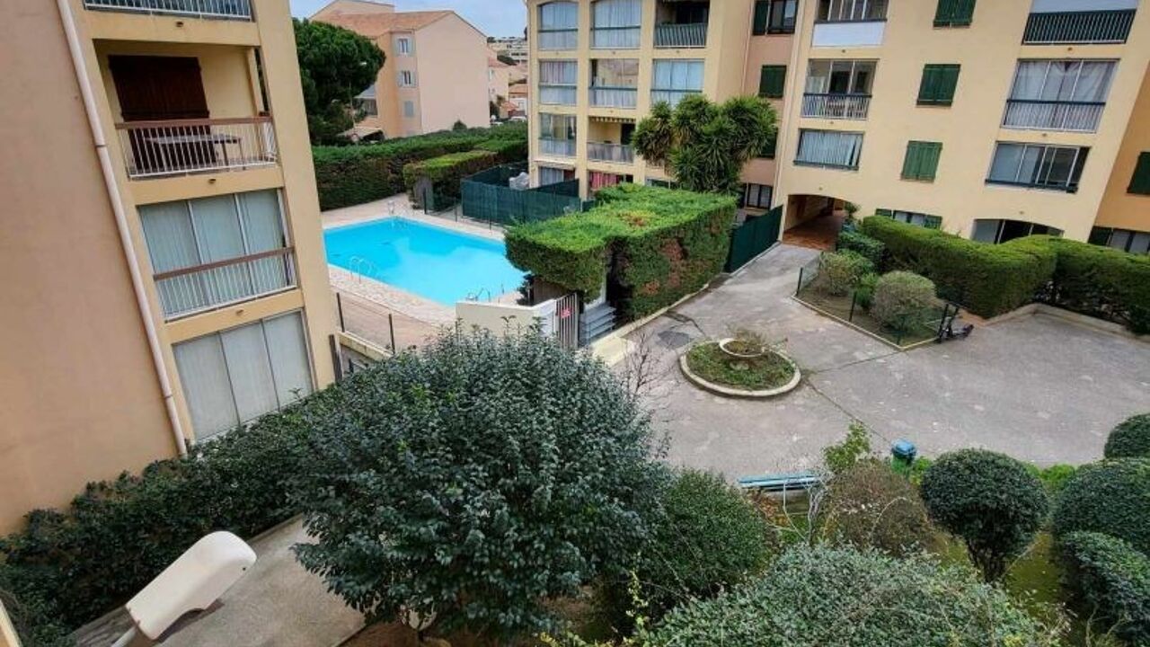 appartement 2 pièces 35 m2 à vendre à Sanary-sur-Mer (83110)