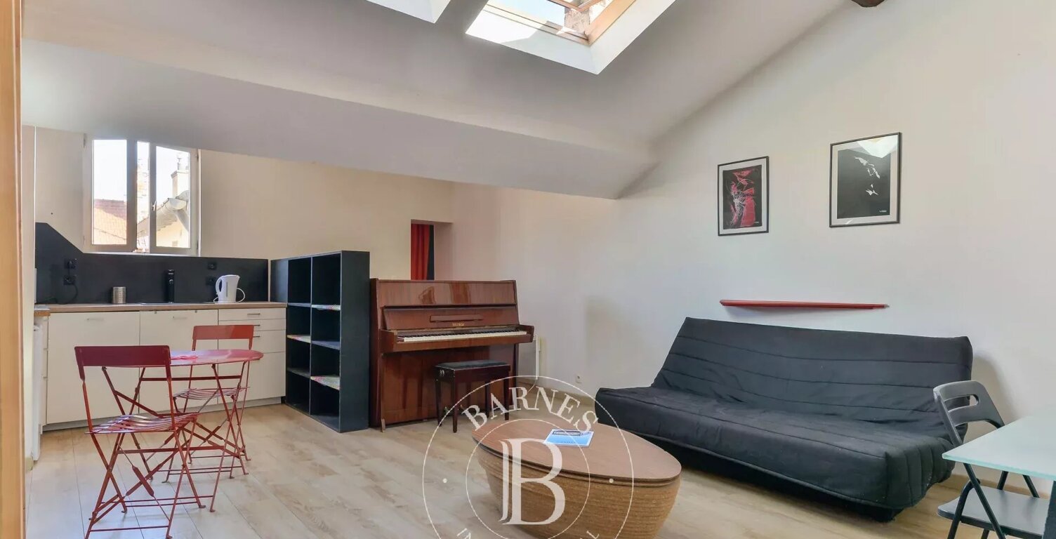 Lyon 2 - Ainay - Dernier étage - Studio de 44,17 m² - Cave — photo 1
