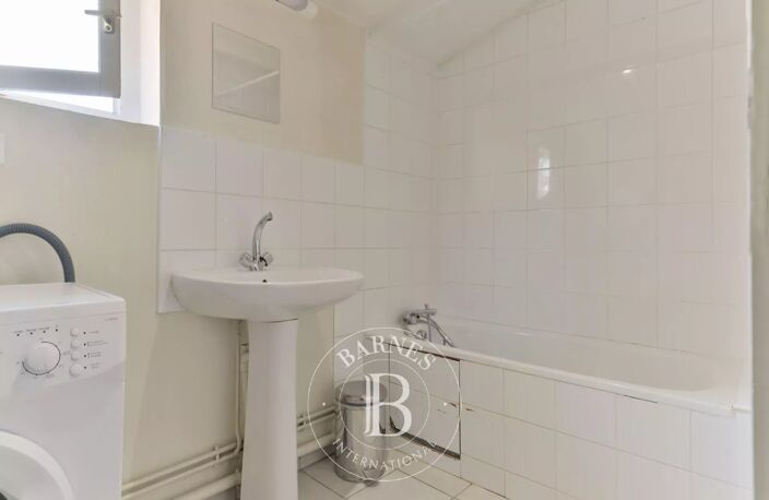 Lyon 2 - Ainay - Dernier étage - Studio de 44,17 m² - Cave — photo 4