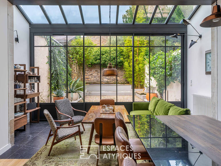 Hôtel particulier rénové : entre modernité et charme de l'ancien — photo 1
