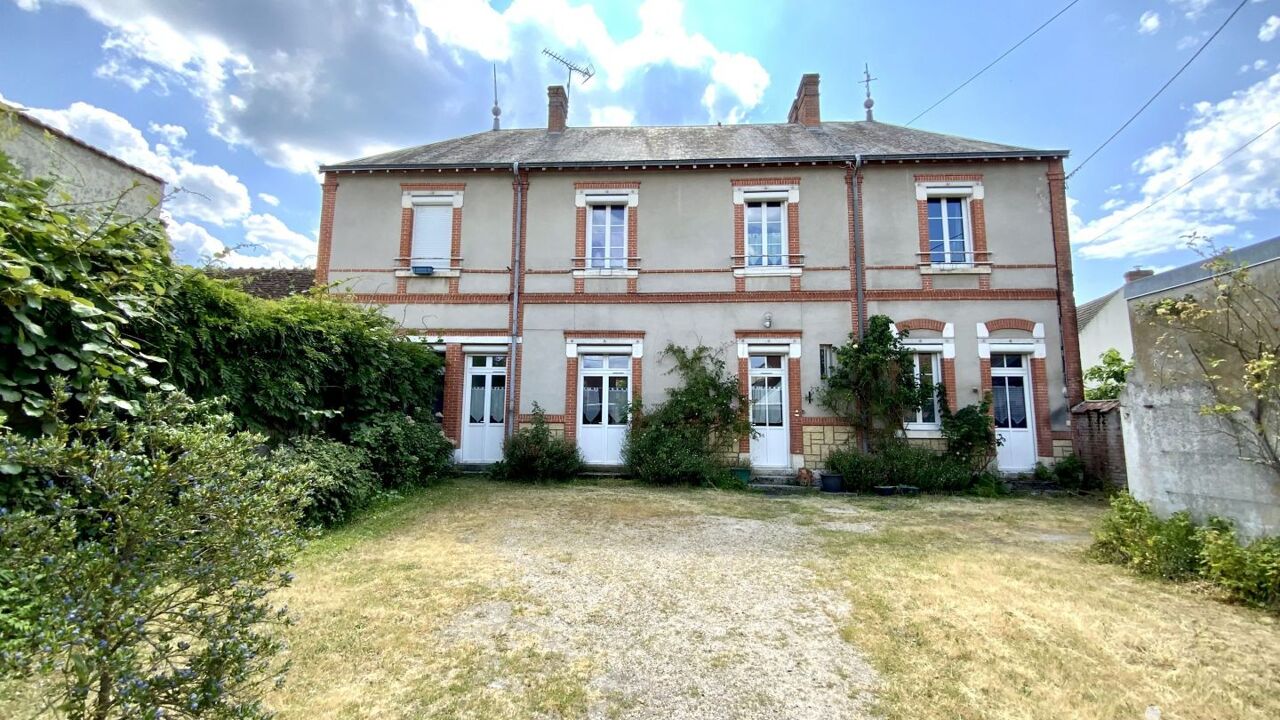 maison 12 pièces 228 m2 à vendre à La Ferté-Imbault (41300)