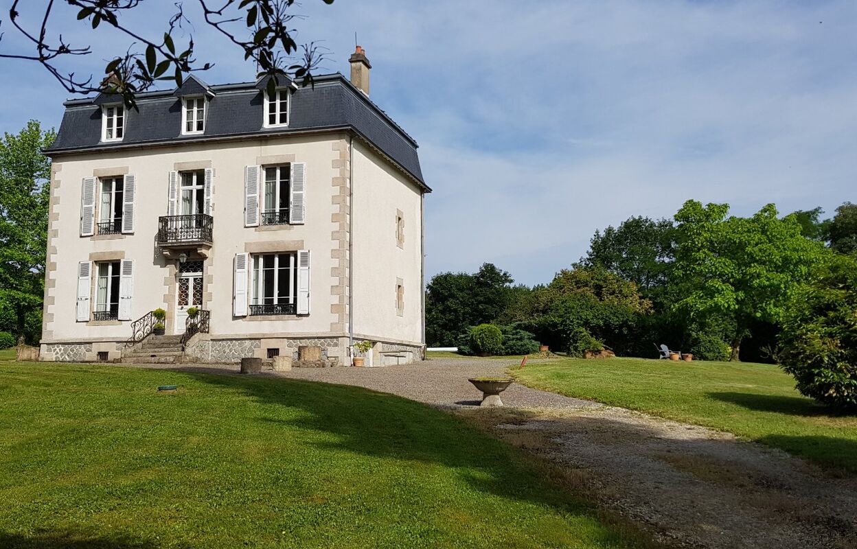 maison 11 pièces 295 m2 à vendre à Saint-Priest-Taurion (87480)