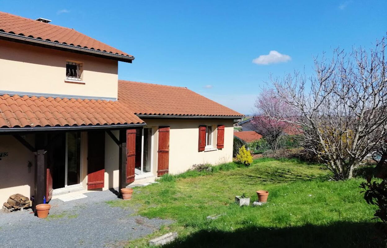 maison 6 pièces 134 m2 à vendre à Pouilly-le-Monial (69400)