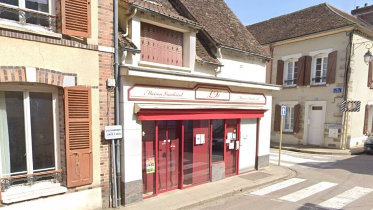 maison  pièces 236 m2 à vendre à Villeneuve-sur-Yonne (89500)