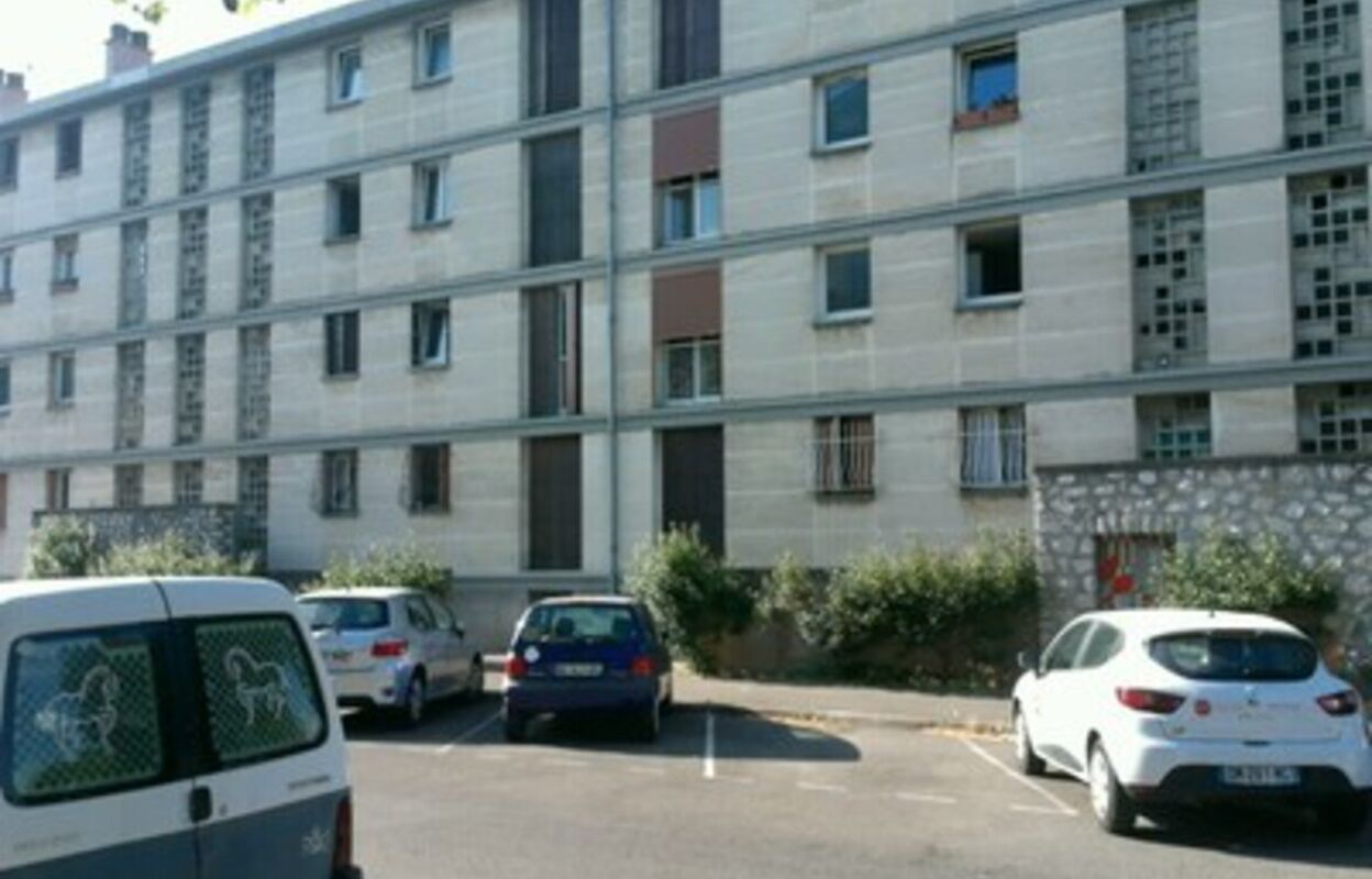 appartement 4 pièces 67 m2 à vendre à Salon-de-Provence (13300)