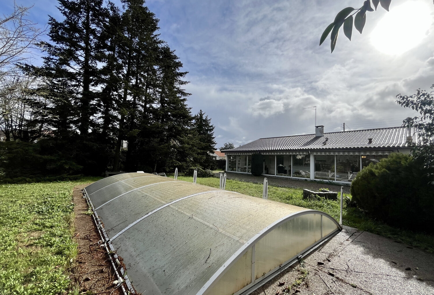 BORDEAUX VILLENAVE D'ORNON - MAISON DE PLAIN PIED AVEC PISCI — photo 1