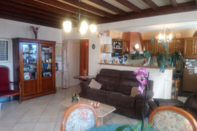 Appartement 6 pièces 148400 €