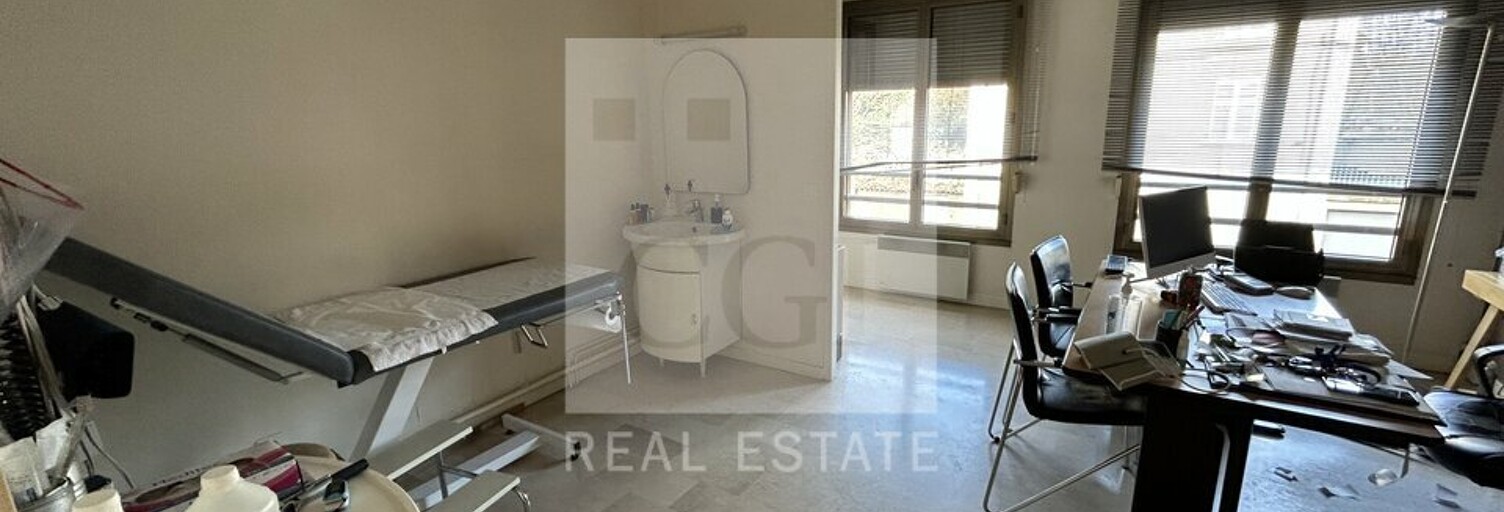 Bureau  60 m² à louer à Écully (69130)