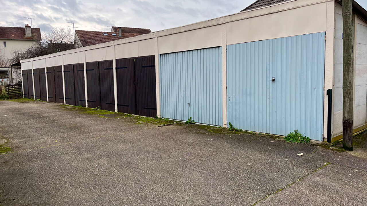 garage  pièces 369 m2 à vendre à Auxerre (89000)