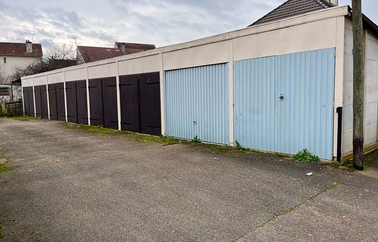 garage  pièces 369 m2 à vendre à Auxerre (89000)