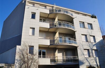 location appartement 775 € CC /mois à proximité de Les Martres-d'Artière (63430)