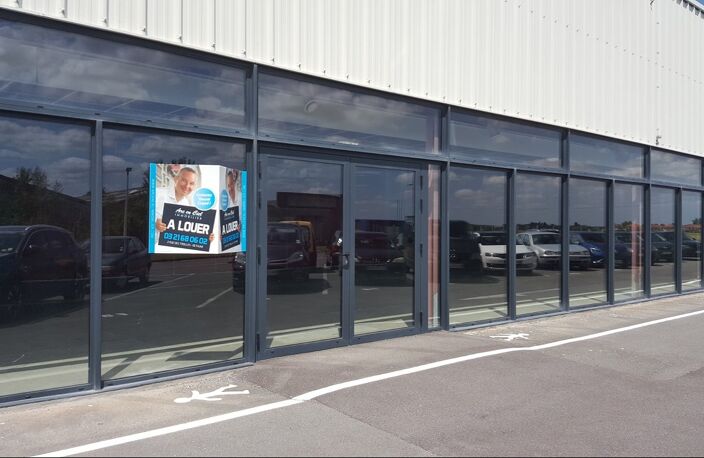 Local commercial — photo 2