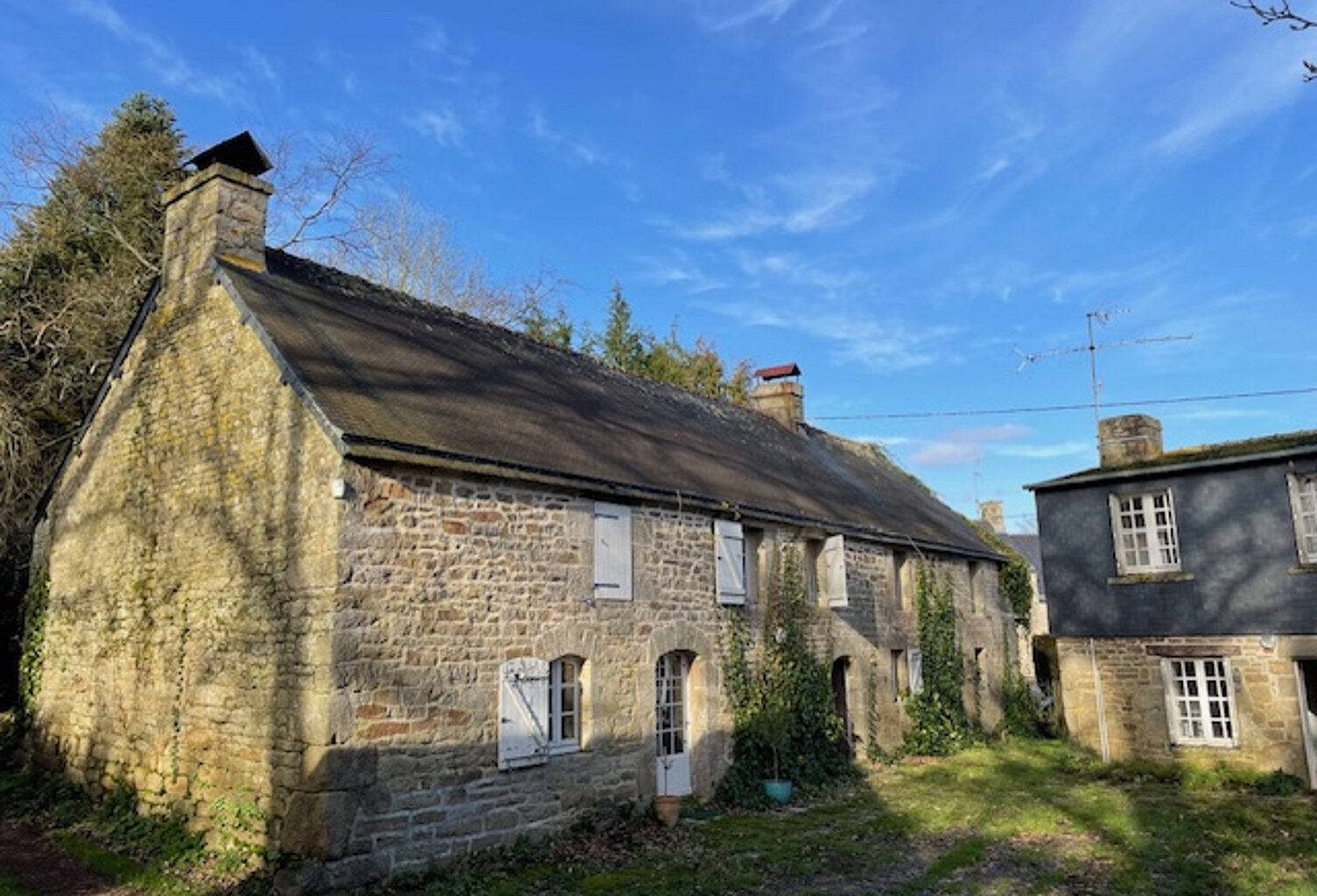 Propriété de 2 maisons — photo 1