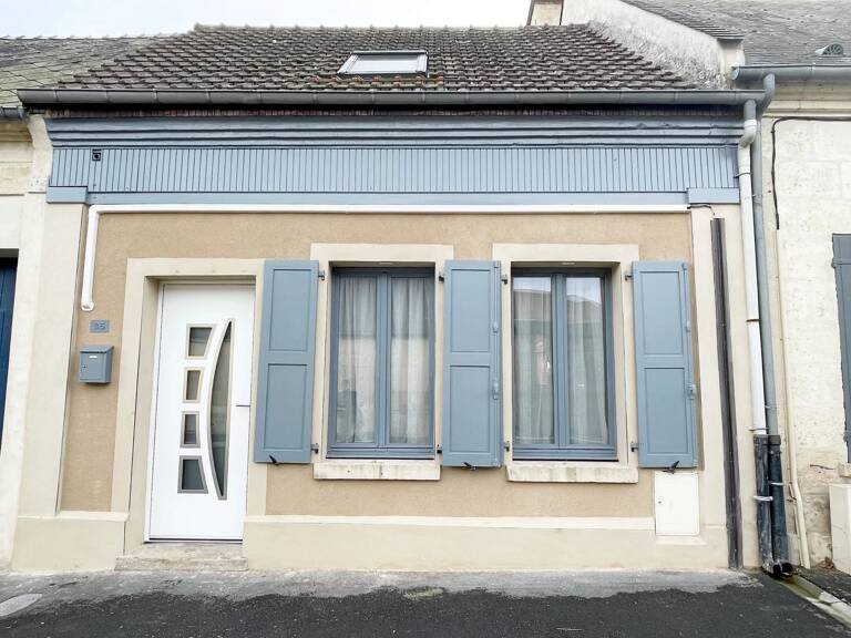 Maison à Crépy — photo 1