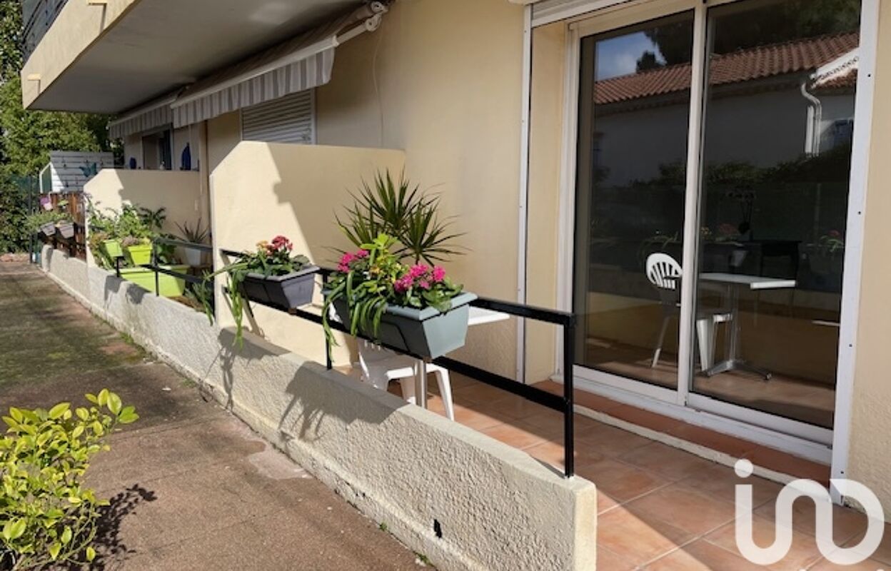 appartement 2 pièces 33 m2 à vendre à Saint-Raphaël (83530)