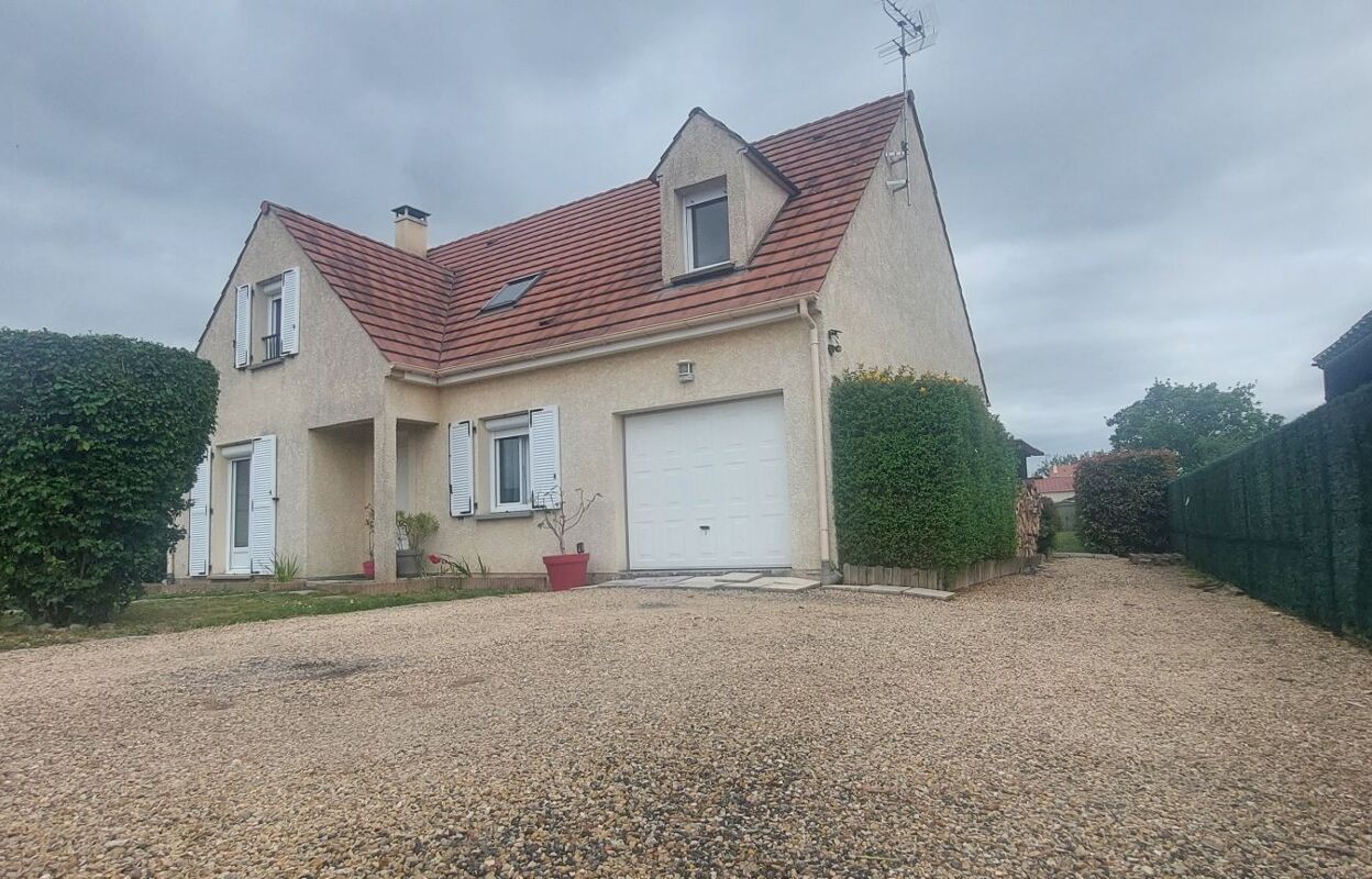 maison 6 pièces 136 m2 à vendre à Charny (77410)